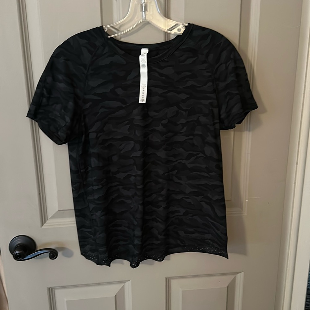 Lululemon quick pace short sleeve